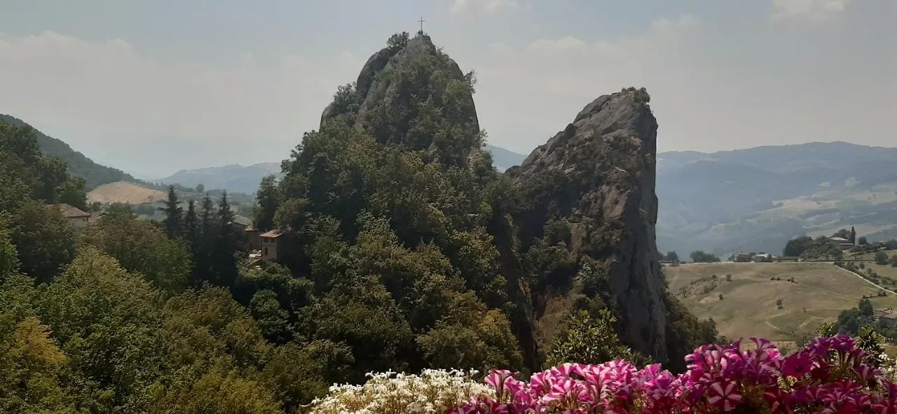 Casa Del Viandante Borgo Dei Sassi Di Roccamalatina Hostel Guiglia 0*,
